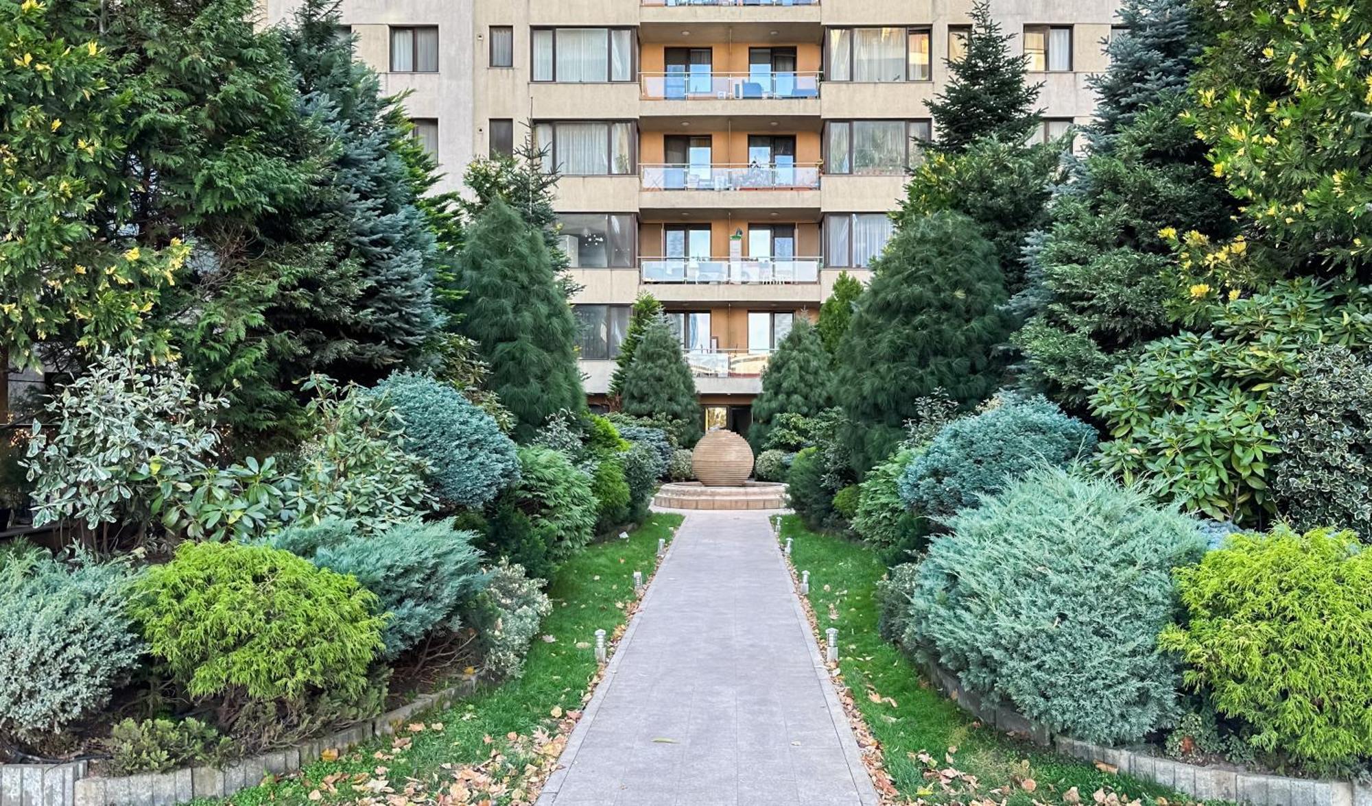 Garden Apartment - Herastrau Park 3Min Walk Bukarest Kültér fotó
